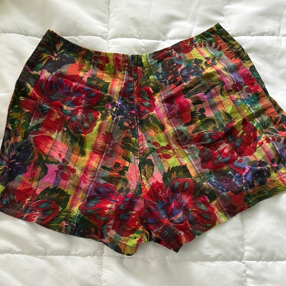 Cute SYKO shorts size 3